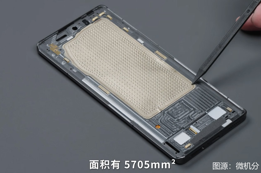 友商iqoo12pro,iqoo12长焦对比iqoo12pro