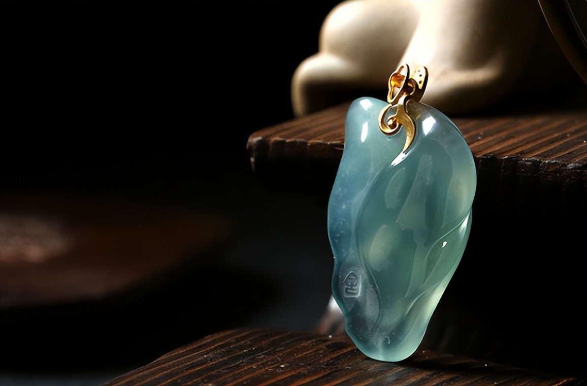 很糯的翡翠值钱吗,翡翠看着冰糯价格低怎么回事