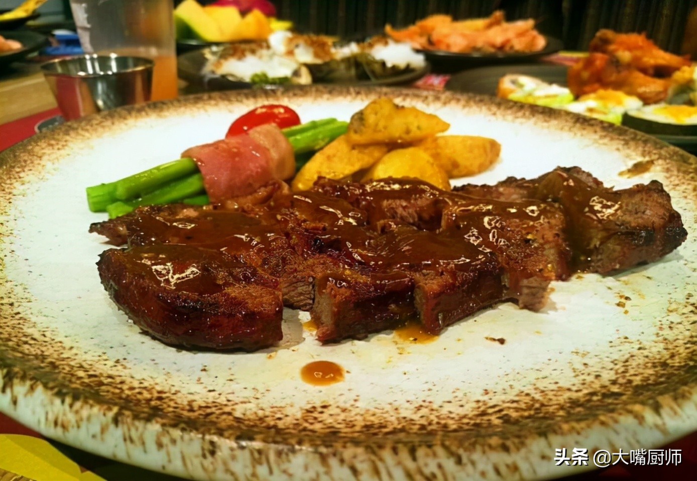 自助餐里贵的东西,自助餐弄哪些菜最赚钱