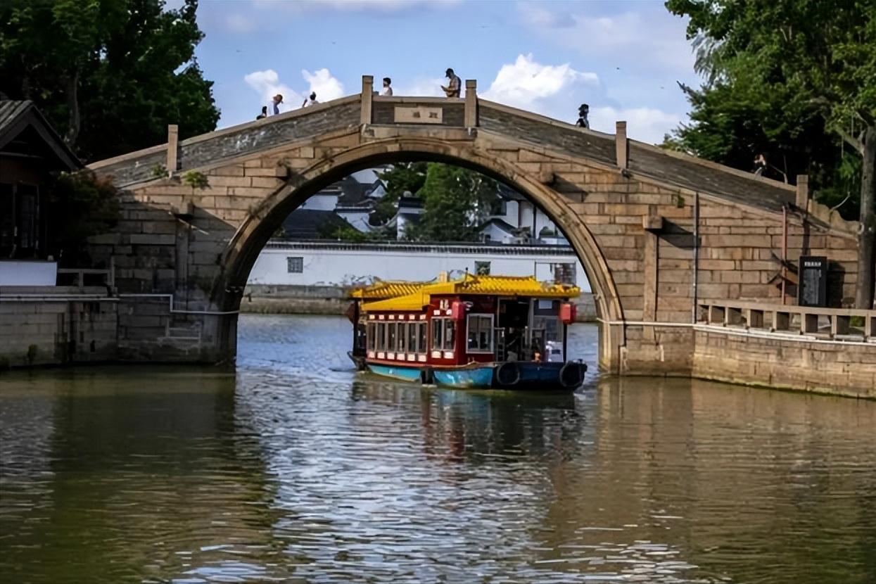 苏州水乡古镇,苏州古镇周庄中国第一水乡