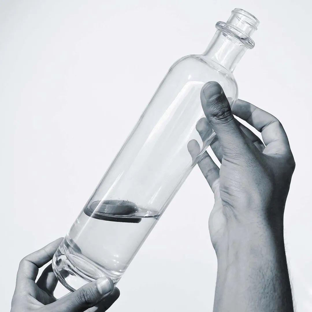 包装颜值／商业感固然重要／消费者观感、触感、情感等也需要重视