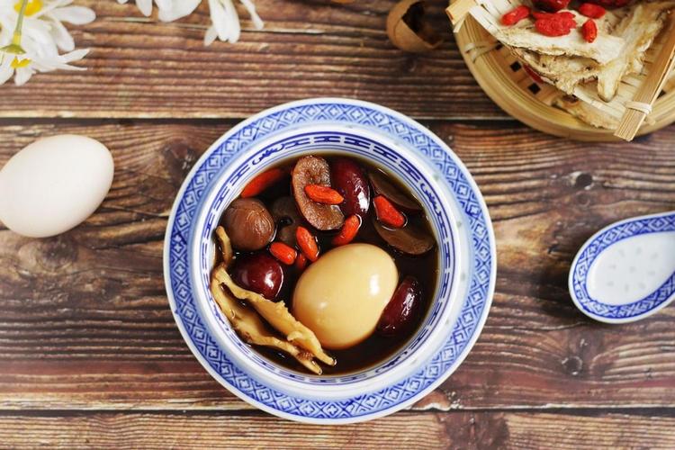 女人夏天喝什么美容养颜,冬日必喝养颜汤