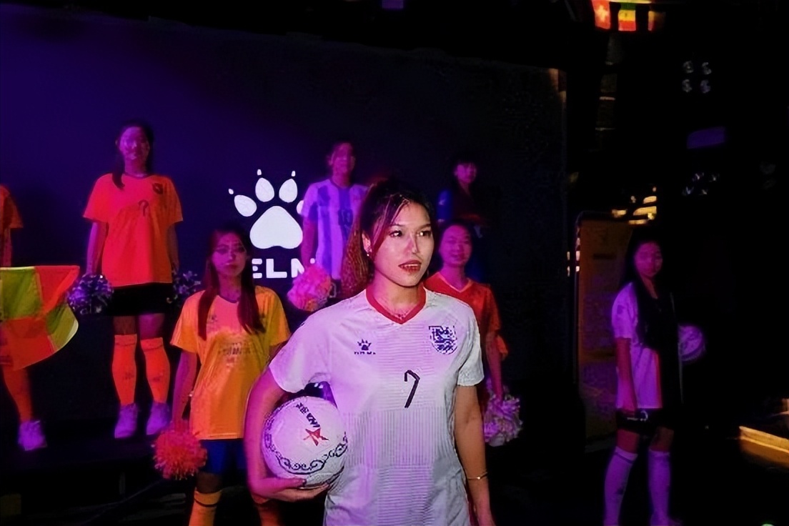 健康精酿啤酒品牌玻嗨皮携手英爵花园餐吧，打响世界杯营销第一枪