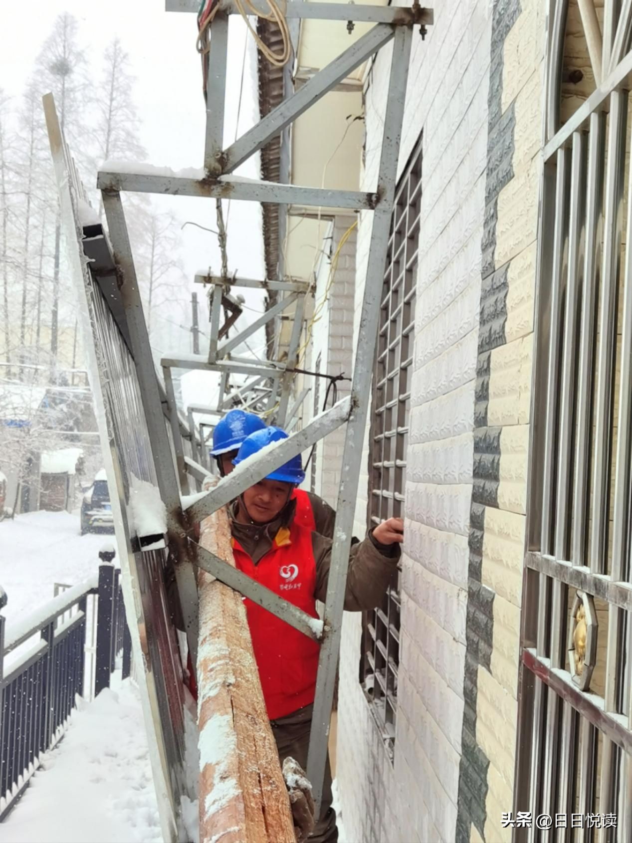 以雪为令全员上阵执锐披坚保平安,以雪为令齐出动全力以赴保畅通