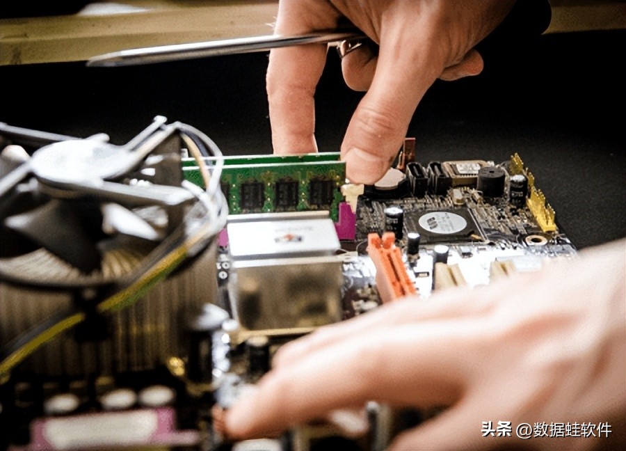 老笔记本电脑cpu温度过高怎么解决,cpu温度过高是什么原因该怎么解决