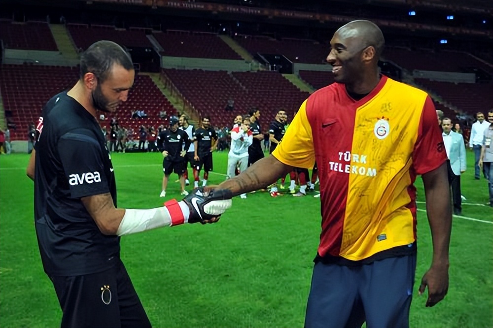 篮球经典回顾科比与詹姆斯,nba球星情结