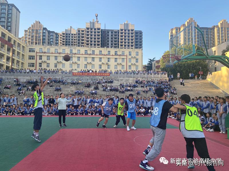 新密青屏高级中学篮球赛,新密市职教中心篮球比赛