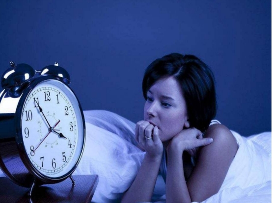 奥美拉唑一停药胃酸怎么处理,奥美拉唑一停药就胃胀复发