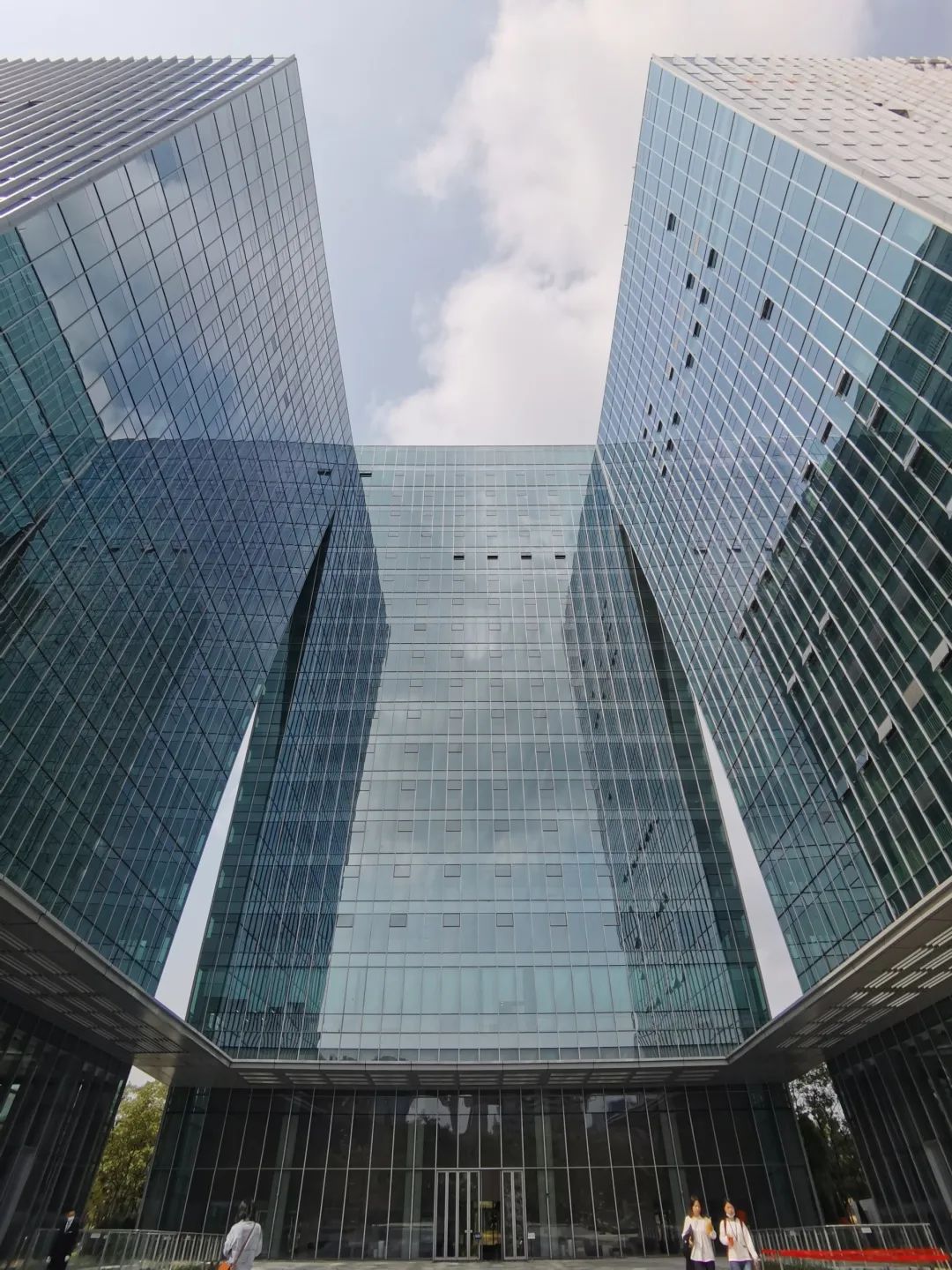 速看！中装建设这些办公空间项目获国家级行业最高荣誉