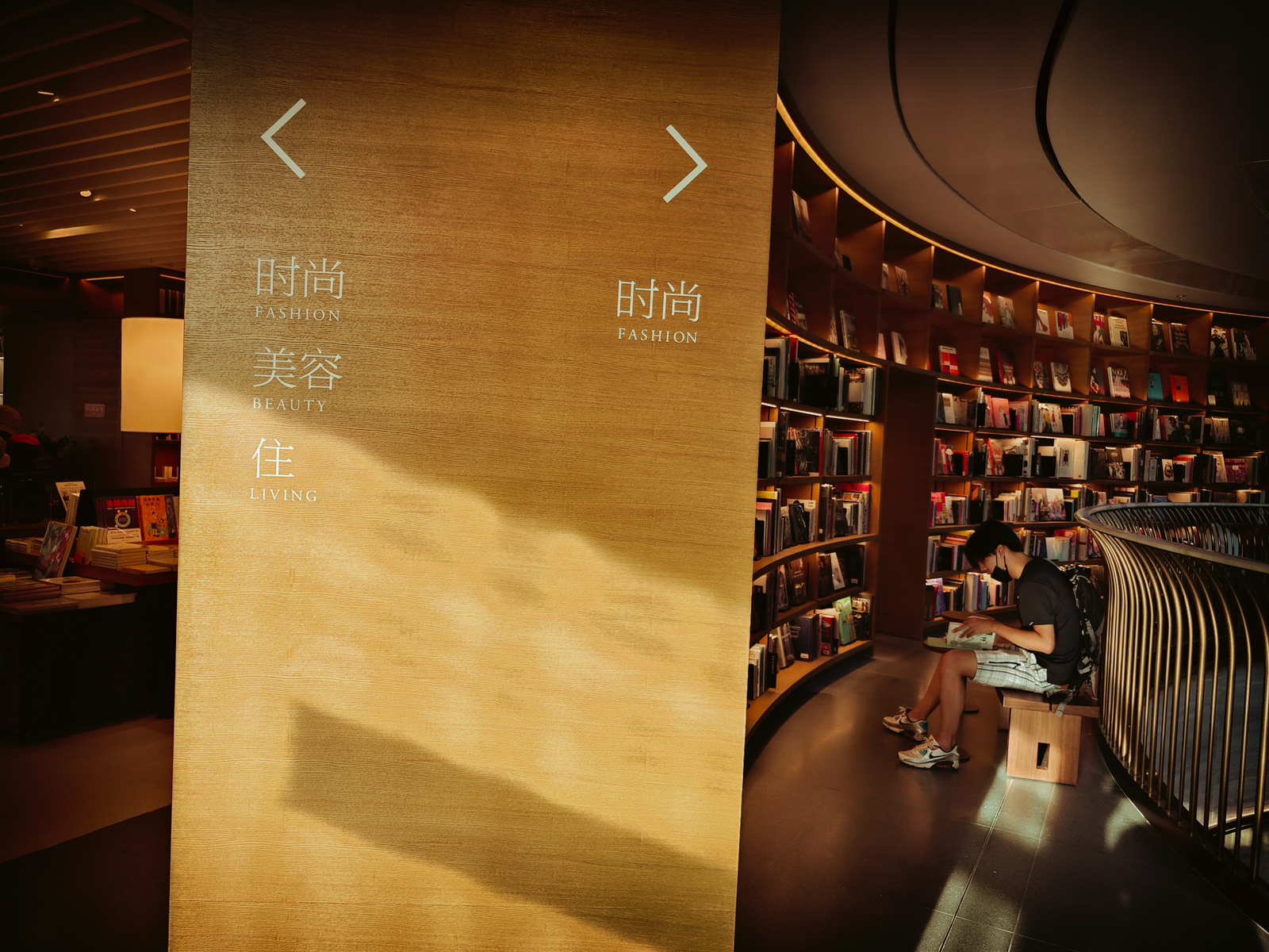 真我gt2大师探索版深度评测,realme真我gt大师探索版和真我gt2