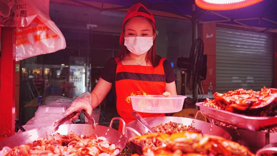 来到深圳宝安区可以去哪逛一逛,深圳哪个商圈最适合逛吃