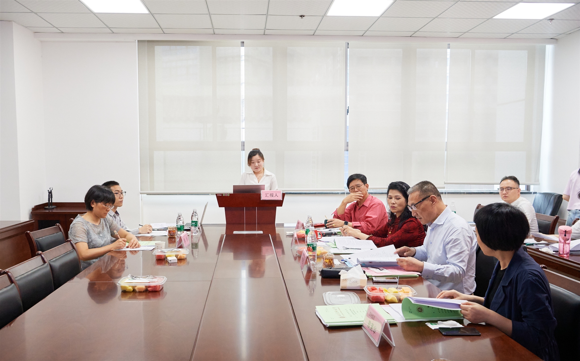 研究生毕业论文答辩的范文,临床研究生毕业论文答辩视频讲解