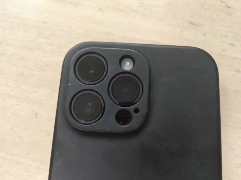 现实中女生更爱用苹果iPhone的真相是什么？原来很多人都想错了