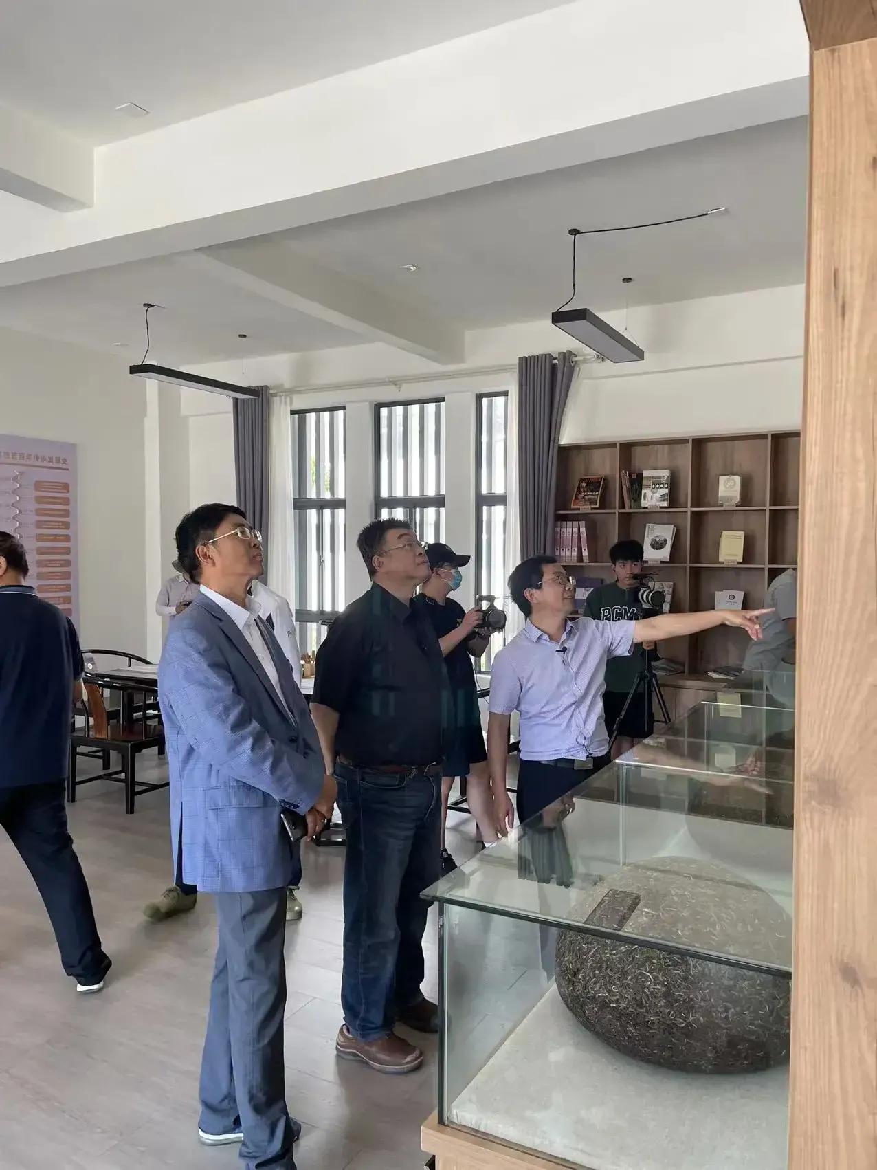 邱毅先生视频,蒋德志下关沱茶