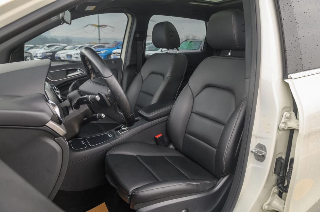 苏州二手奔驰b200,二手奔驰c200l用车感受