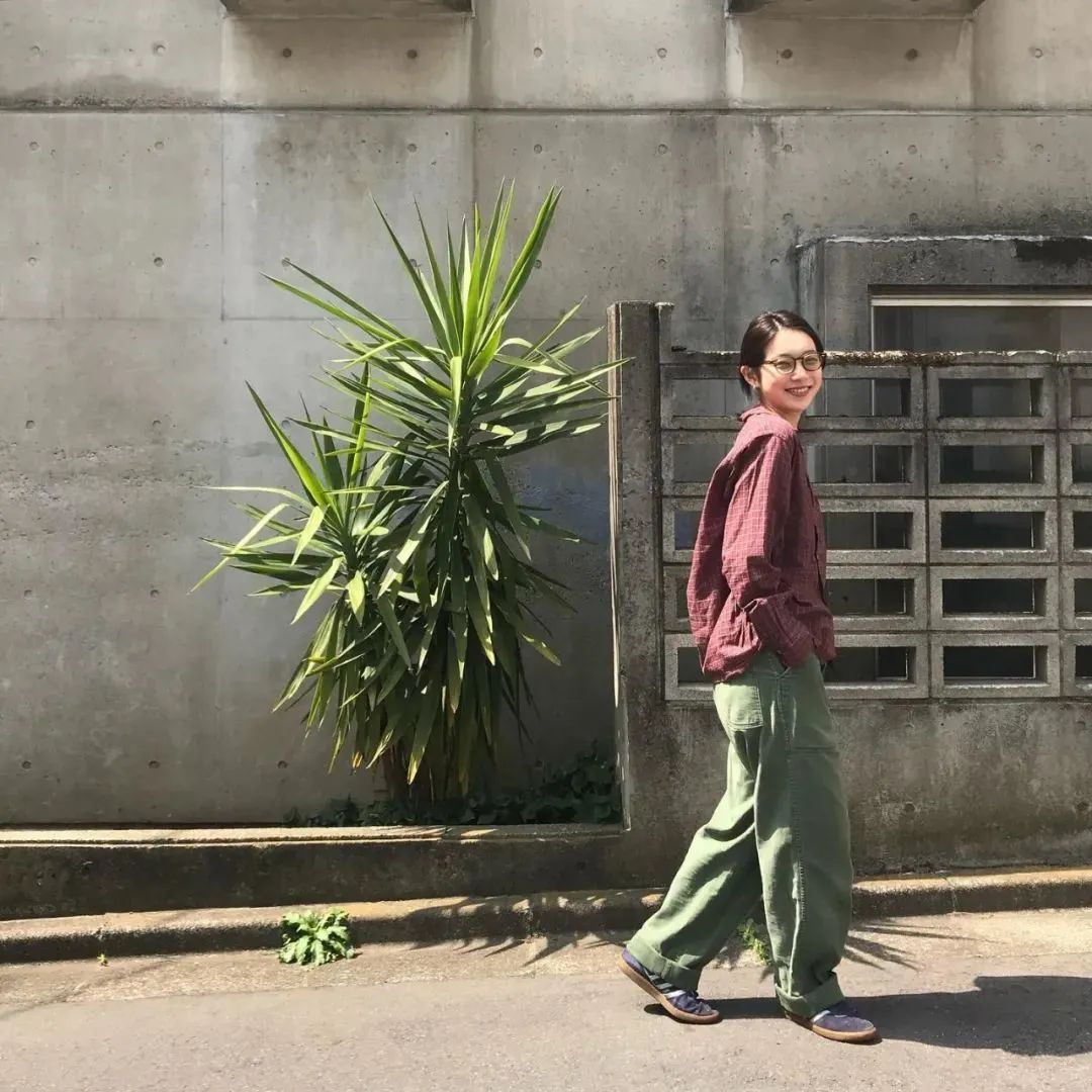 时尚博主的19件夏季日常穿搭look,这位博主的减龄穿搭值得学习