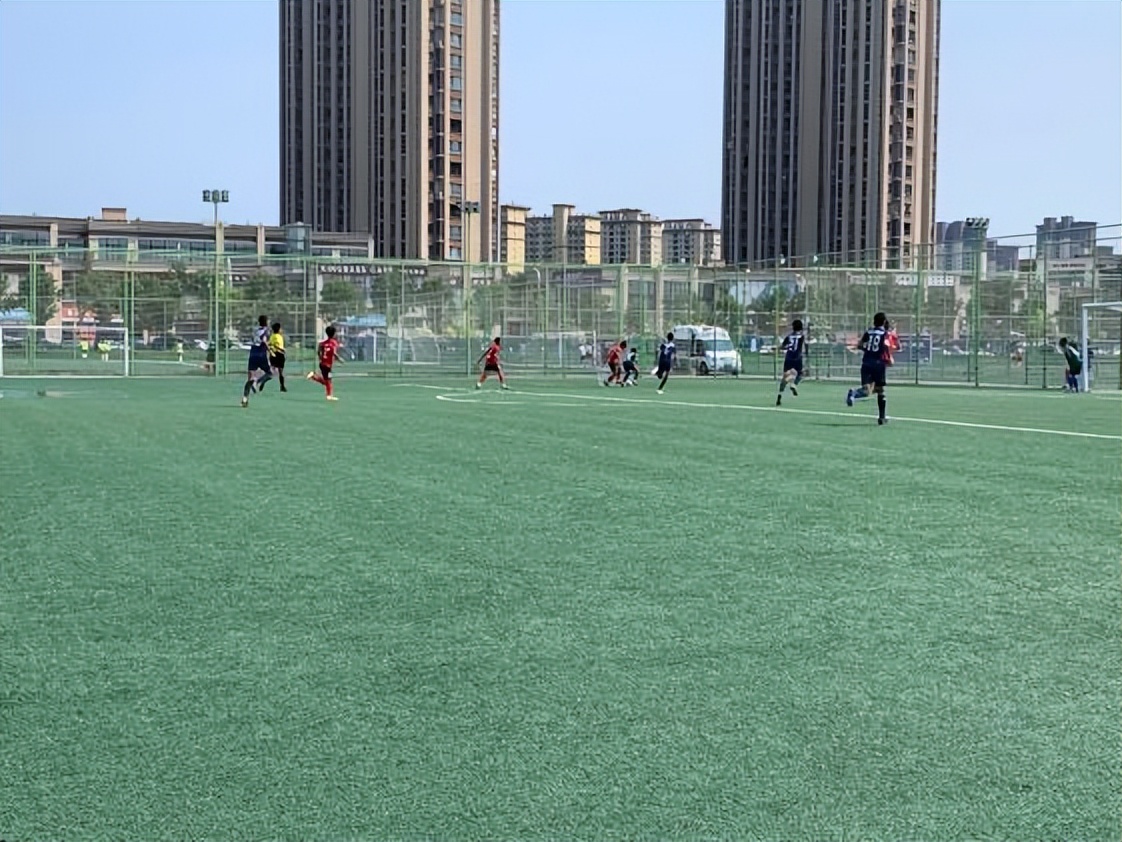 城阳二中2023喜报,城阳区第二实验小学足球冠军