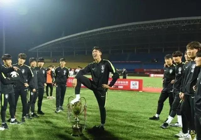 中国足球为何不打传控,选帅国足