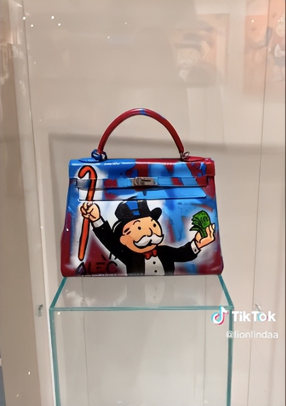 妻子吐槽丈夫对我太抠门,妻子吐槽丈夫对自己抠门