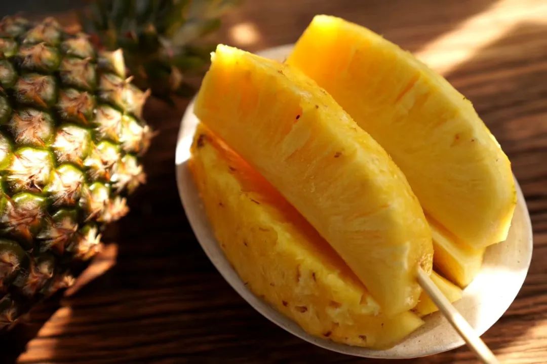 现在为什么菠萝很少凤梨很多,市场上的菠萝和凤梨怎么区分