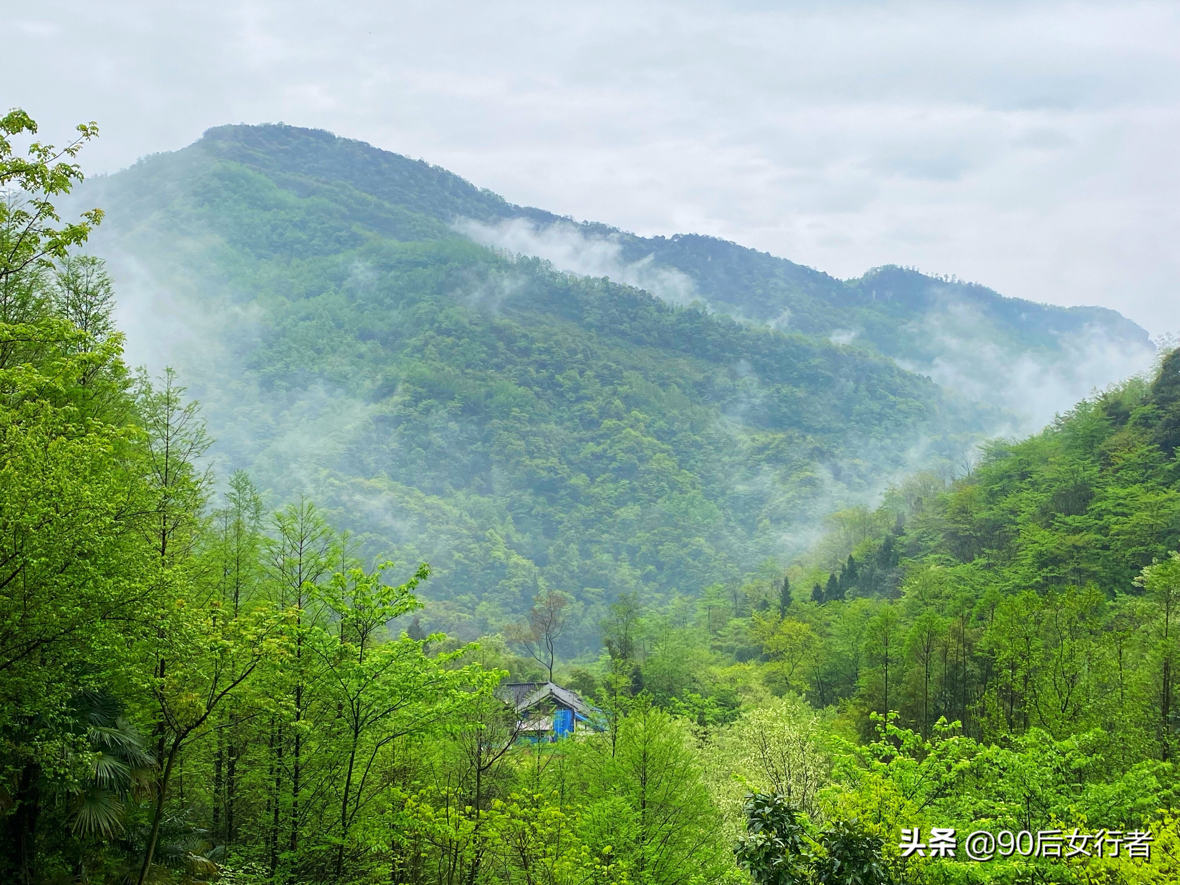 雨天徒步十里长山凹,走进大自然翻山越岭户外徒步