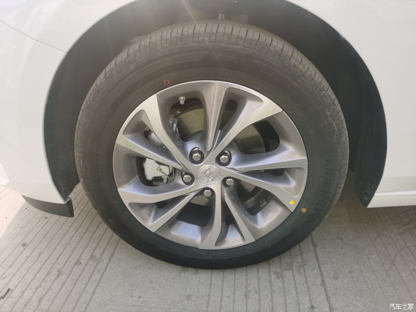 别克威朗pro送的赠品,威朗pro八件套