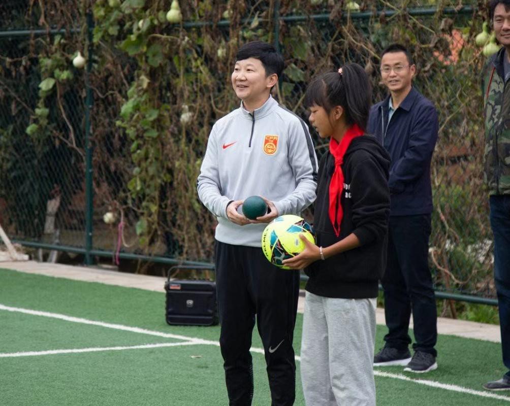 涓烘枃鍖栦骇涓氭彃涓婃暟瀛楀寲缈呰唨,涓轰腑鍥借冻鐞冩敞鍏ョ敓鏈轰笌甯屾湜