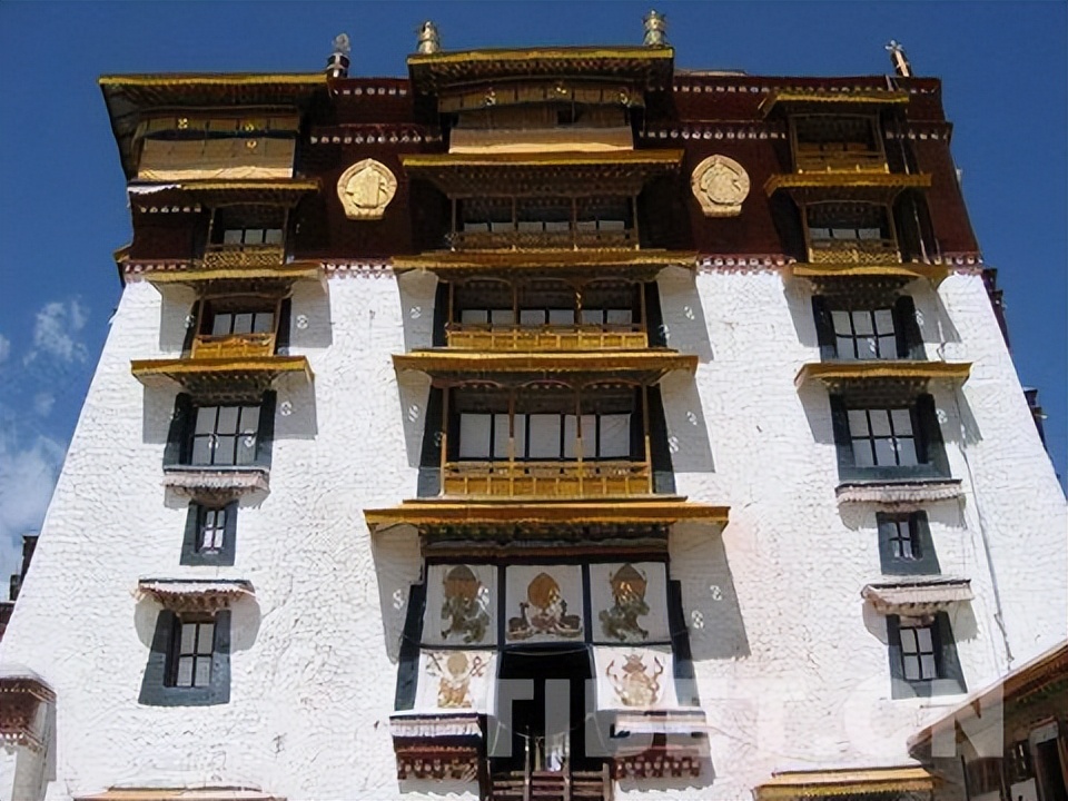 世上有黄金在布达拉宫吗,为什么布达拉宫那么多黄金