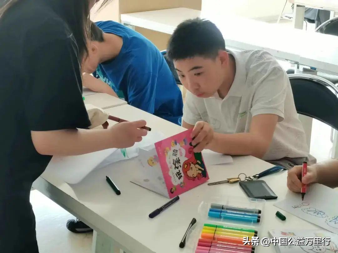 五行辨疾恙,七彩绘流光