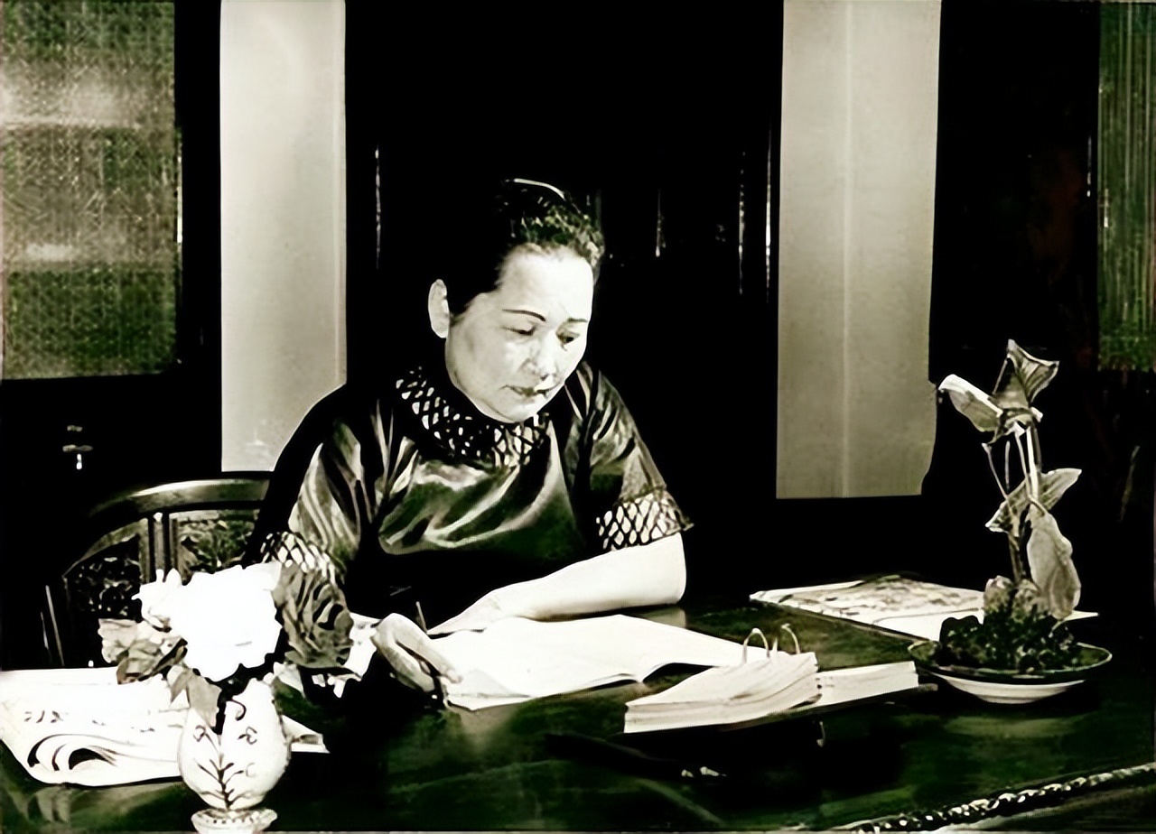 美国人如何评价宋美龄,罗斯福总统晚年评价宋美龄