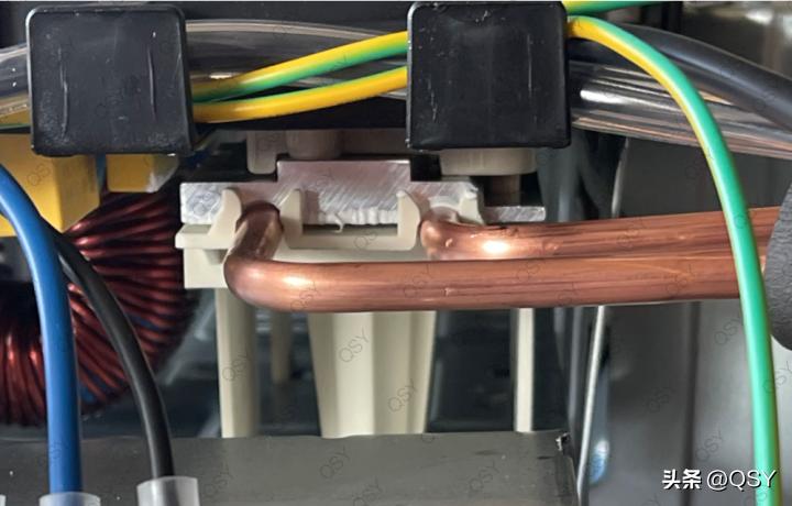 华凌3匹N8HK1新风空调拆机N8HB1A的配置多了新风功能