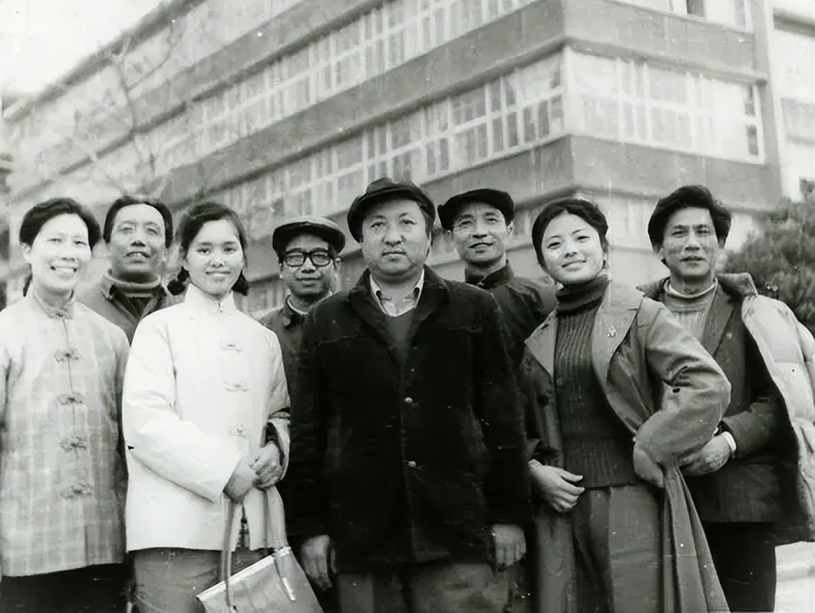 怀旧金曲老电影插曲多首回放,经典老电影流行歌曲推荐