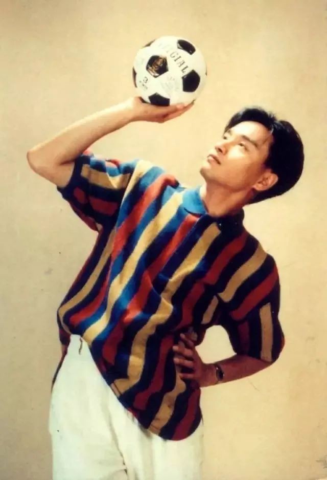 风继续吹张国荣合唱,风继续吹当年情张国荣原版