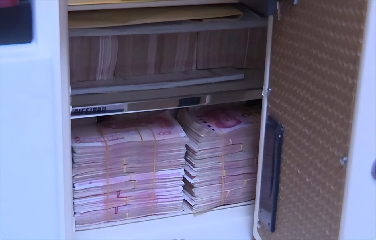 无业孕妇家现巨款,无业孕妇在家赚七百万