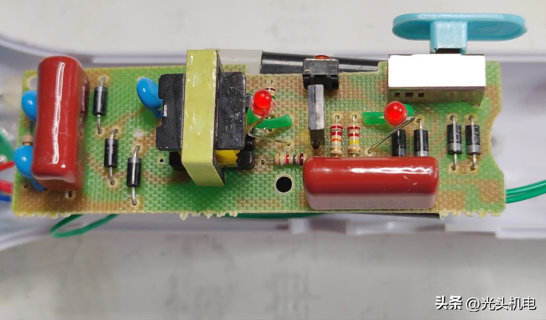 老电蚊拍坏了怎么修复,电蚊拍坏了先别急着扔