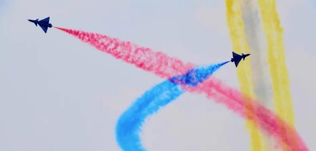 空军红鹰飞越滕王阁具体时间,飞跃红鹰