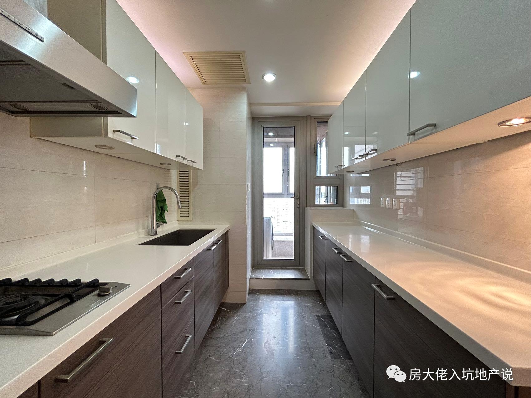 融创滨江壹号院平层江景房还卖吗 (中山南一路500弄 融创滨江壹号院)