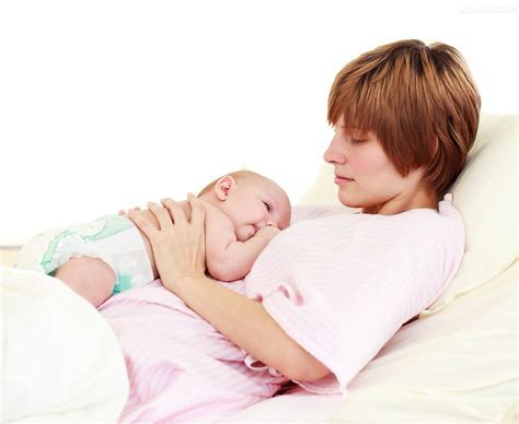 奶瓶的好处和坏处,母乳亲喂和用奶瓶的区别