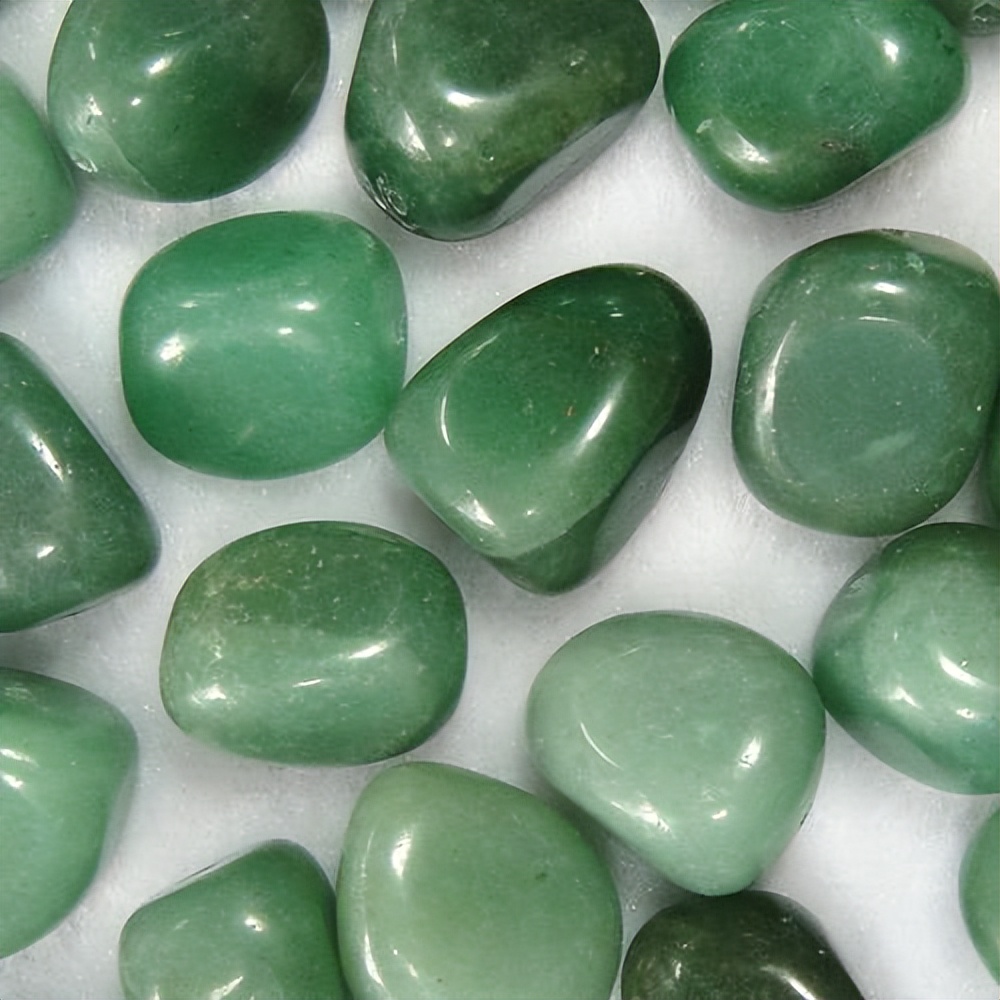 东陵石和翡翠如何区分鉴别 (东陵石翡翠)