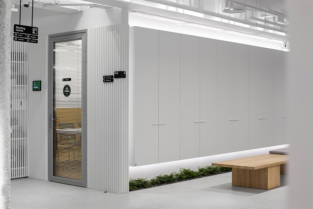 自由畅想云科技公司SQUAD基辅总部大楼设计欣赏