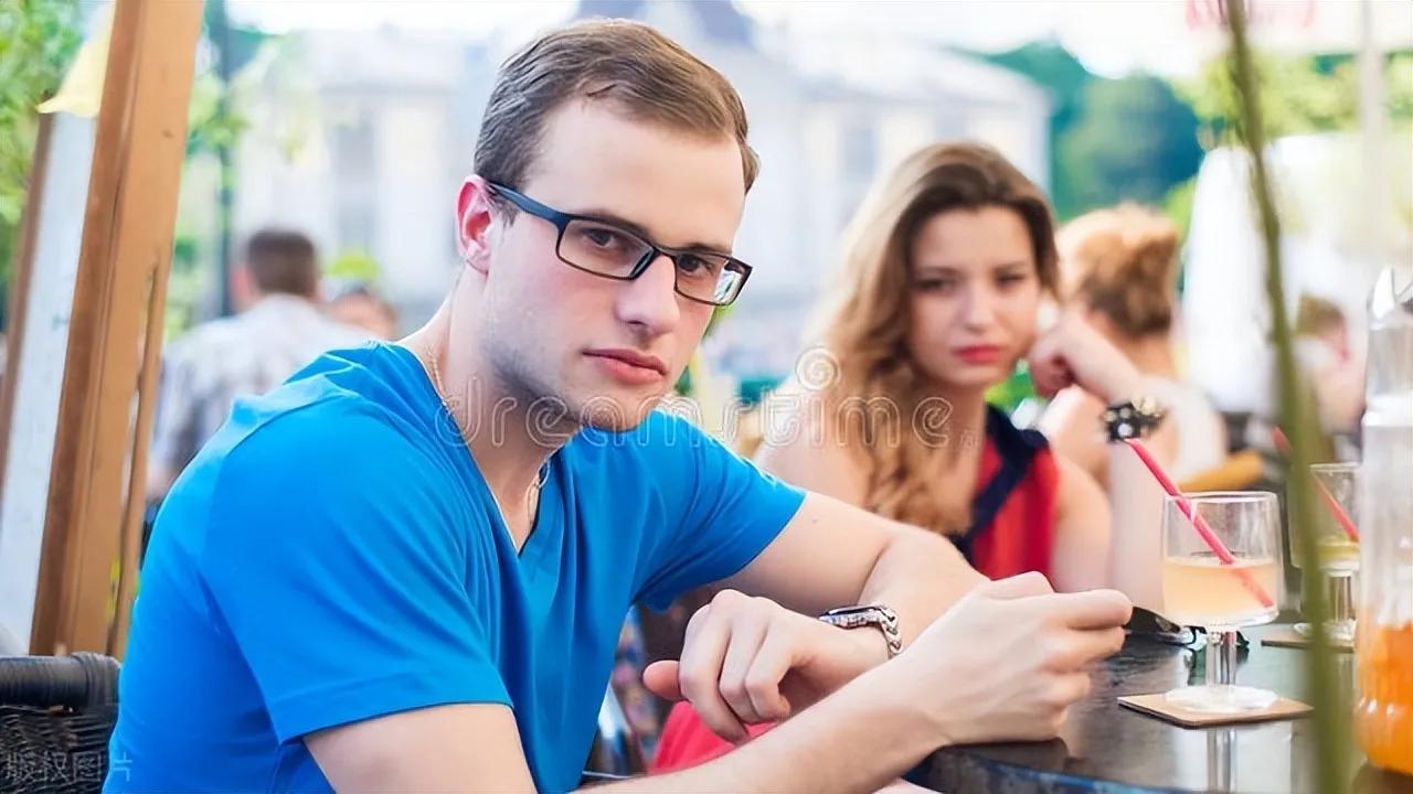 女子多次被家暴结婚前伪装得很好,2年遭家暴16次女子当初为什么结婚