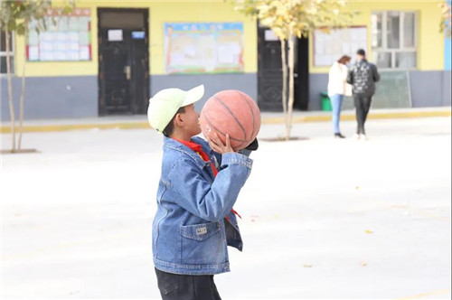 为中国足球梦想助力,为农村孩子筑梦爱心公益活动