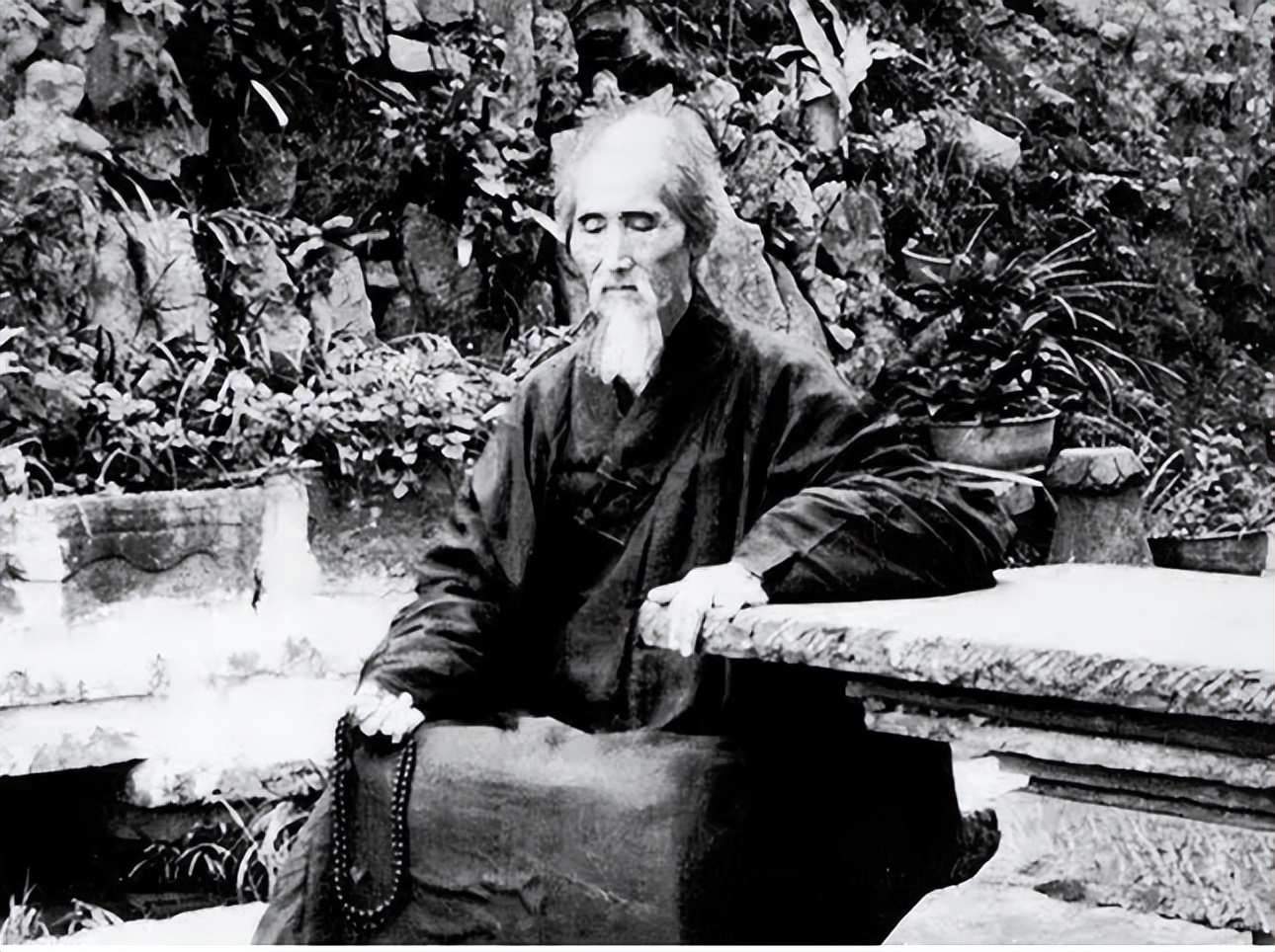 中国最有名的一位高僧,中国近代第一高僧一共活了120岁