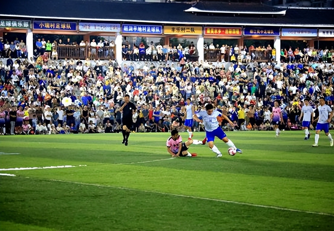 鏉戣秴鎯婄幇褰╄櫣杩囦汉鎯婂憜瑙備紬,鏉戣秴鎯婄幇褰╄櫣杩囦汉鏄皝