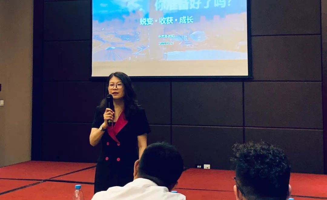 铦跺彉瓒呰秺,铦跺彉瓒呰秺钃勫姏鎴愰暱