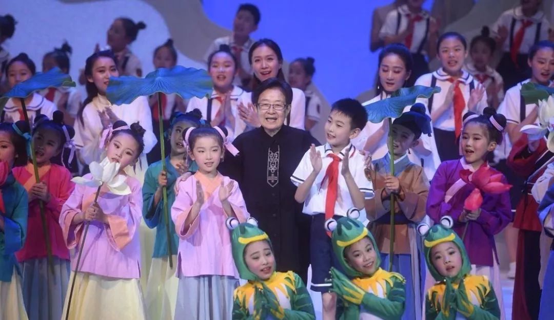 谷建芬的坎坷人生：晚年丈夫爱女相继离世，87岁的她如今怎样了？