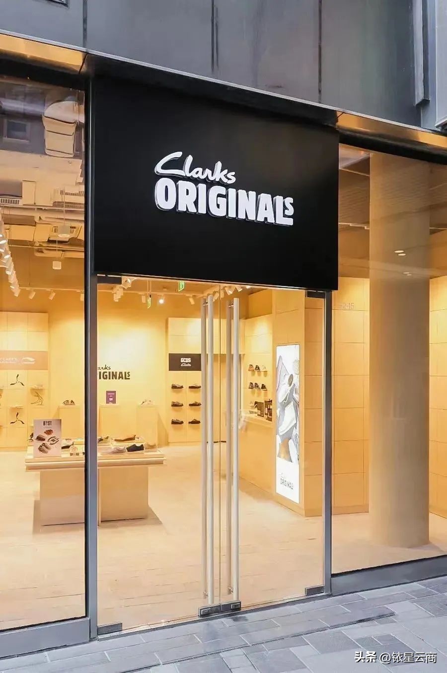 蓝瓶咖啡上海店排队,蓝瓶咖啡深圳快闪店