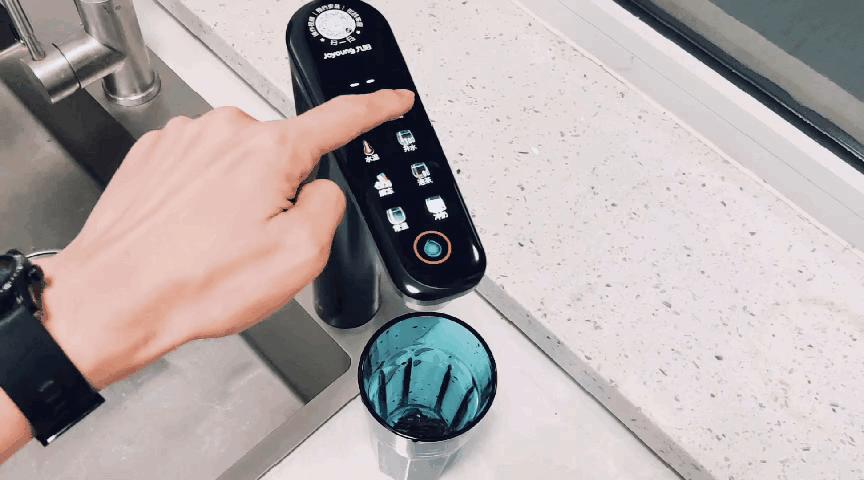 九阳热小净净水器最新款,九阳加热净水一体机r1和r3的区别