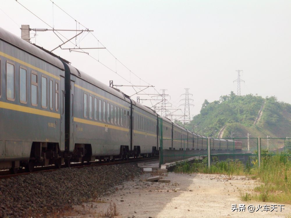 t字头列车升级为z字头列车,z字头改d字头列车