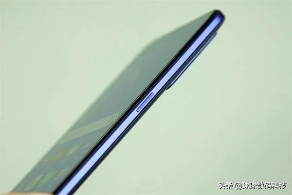 真我gtneo3参数配置,真我gtneo3怎么样换玻璃后壳